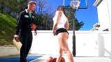 Teen Güzel Basketbol Antrenörü Tarafından Sikildi